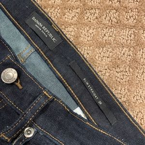 Banana Republic Slim Straight Jeans (28)